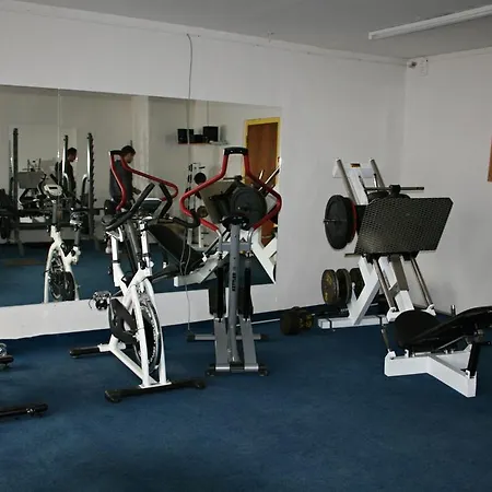 Sd Jedlikova 9 Hostel *