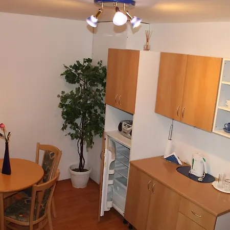 Hostel Sd Jedlikova 9