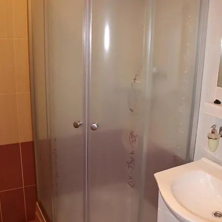 Sd Jedlikova 9 Hostel
