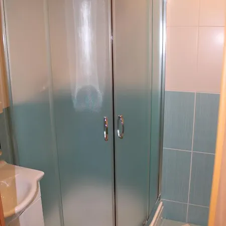 Hostel Sd Jedlikova 9 *